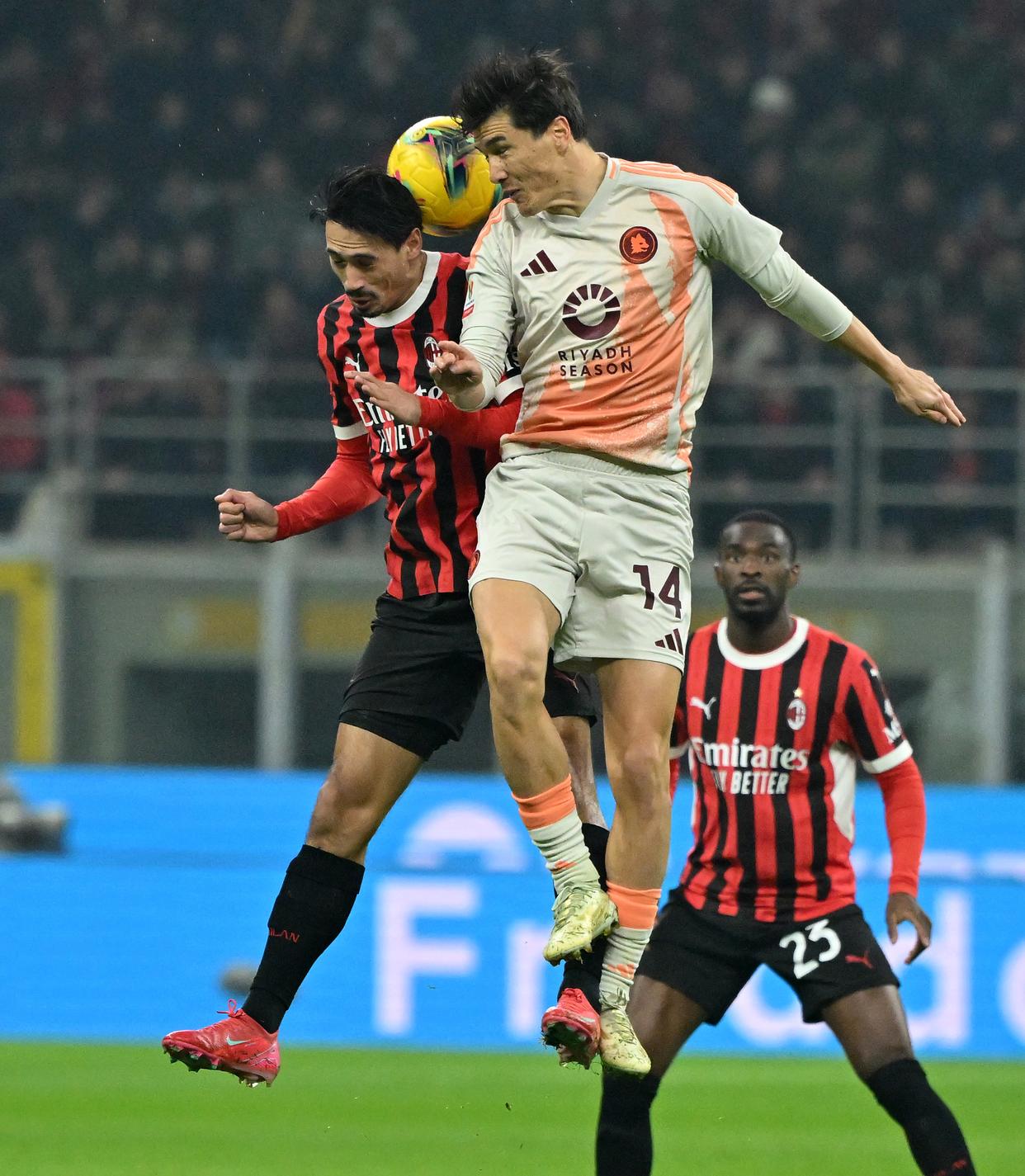 关于国际比赛日体能课后；葡萄牙体育造点机会备战意大利杯；气氛紧张；心理建设被强调的信息