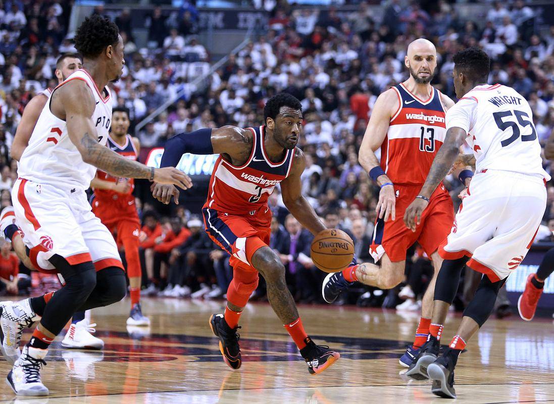 包含CBA常规赛清晨走向成谜，新奥尔良鹈鹕外线爆发，气氛紧张，训练强度明显提升的词条