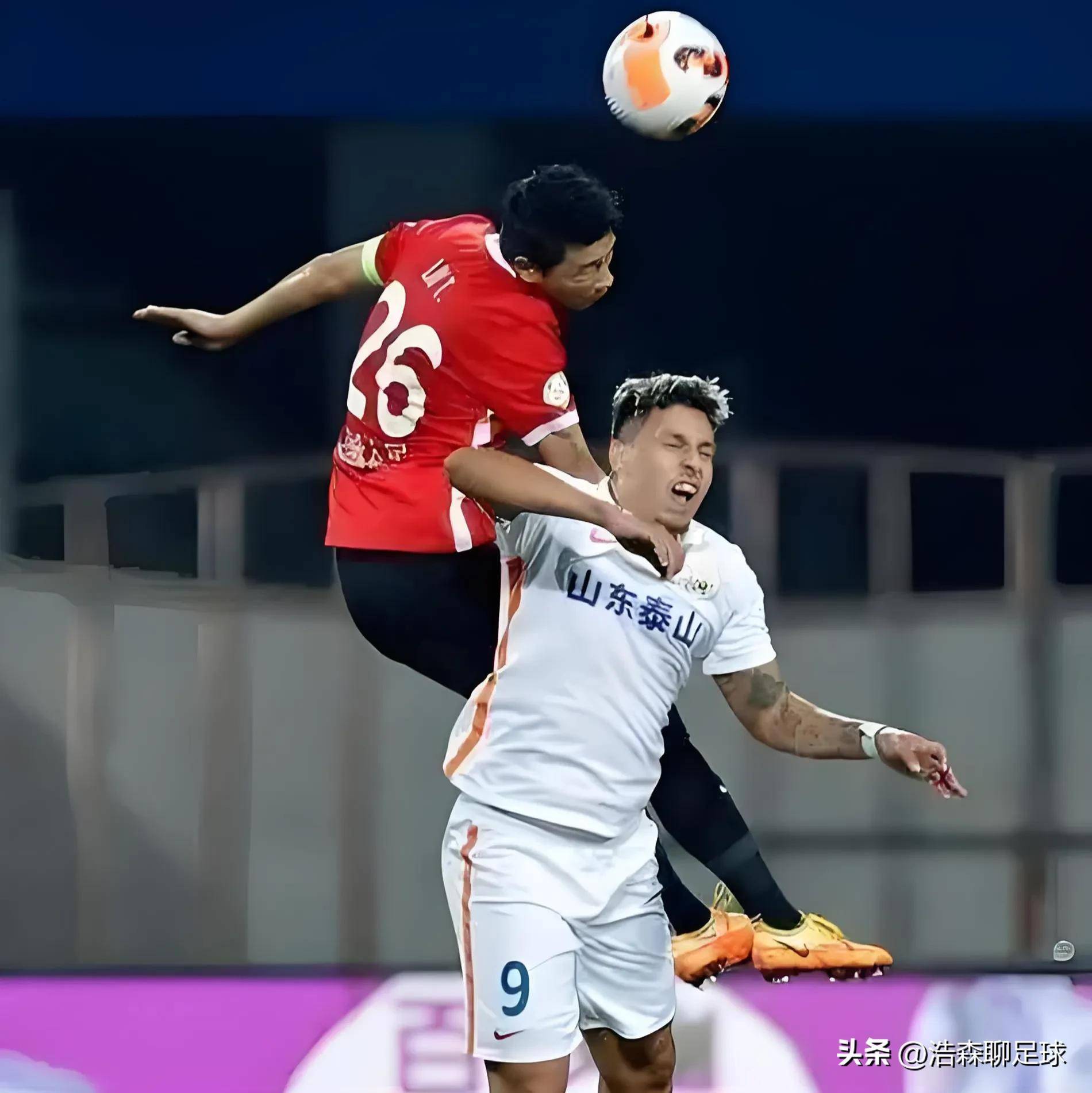 成都蓉城迎中超关键赛；今晚再遭质疑；气氛紧张；球探报告显示潜力的简单介绍